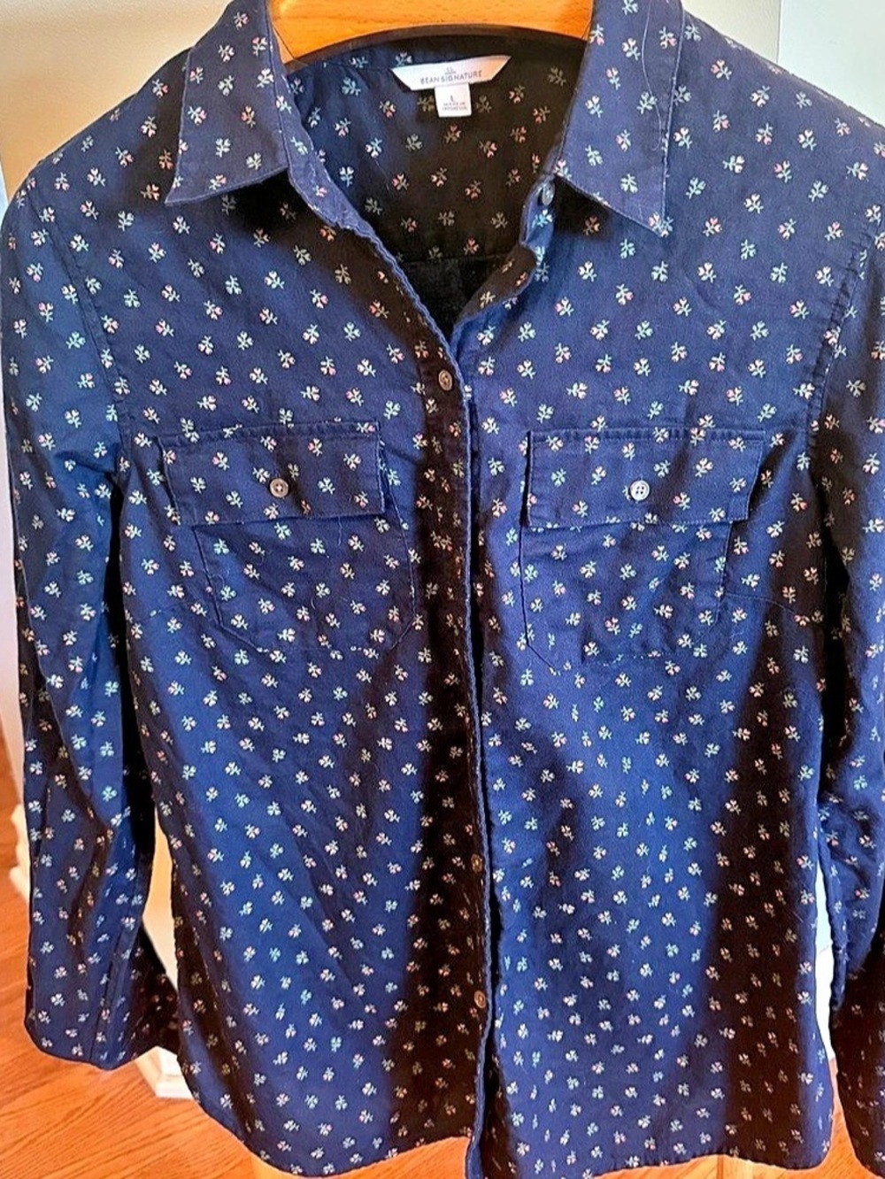 L.L. Bean Signature Navy Blue Ditsy Floral Button Down Utility Shirt